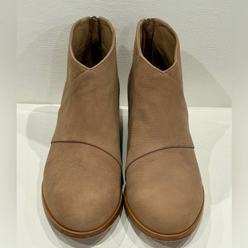 Eileen Fisher Fayo Block Heel Booties Women's Tan Leather Size 6.5